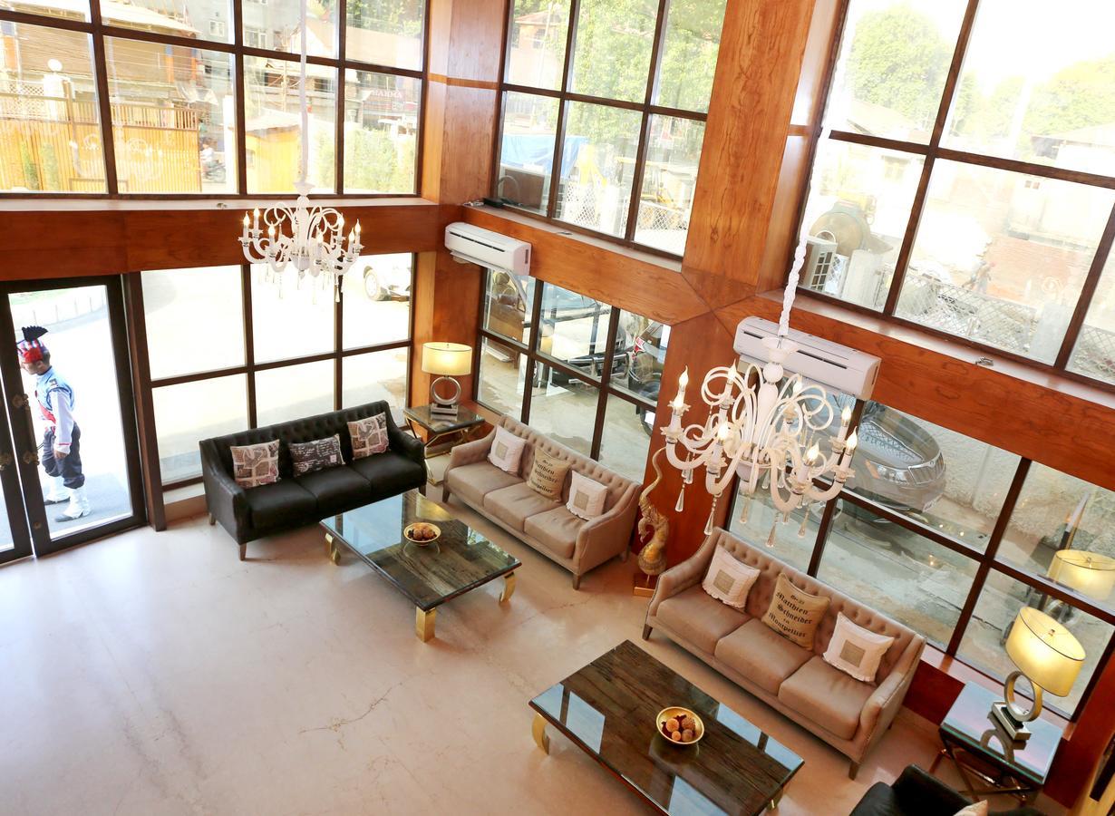 Batra Hotels And Residences ศรีนาการ์ ภายนอก รูปภาพ