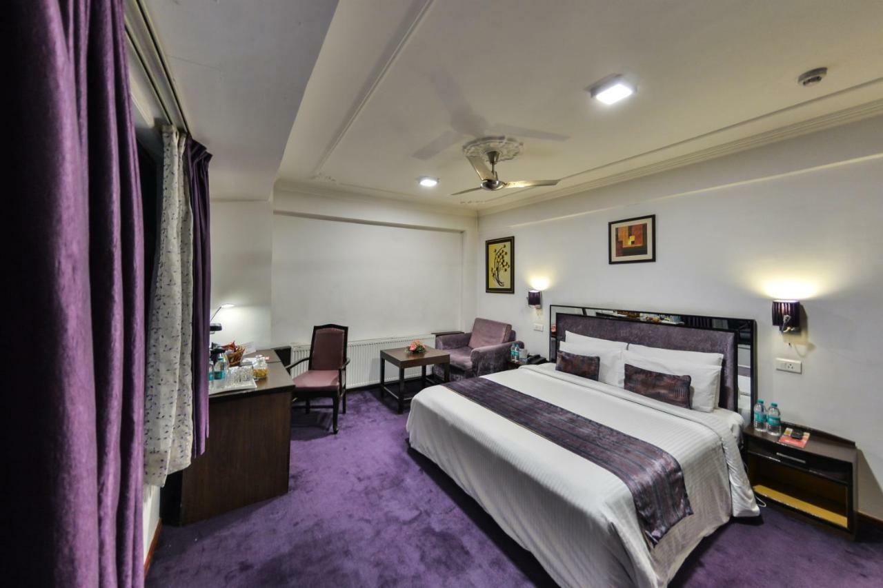 Batra Hotels And Residences ศรีนาการ์ ภายนอก รูปภาพ